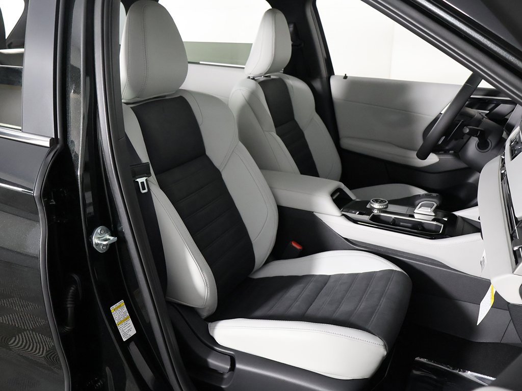 New 2025 Mitsubishi Outlander SE image 33