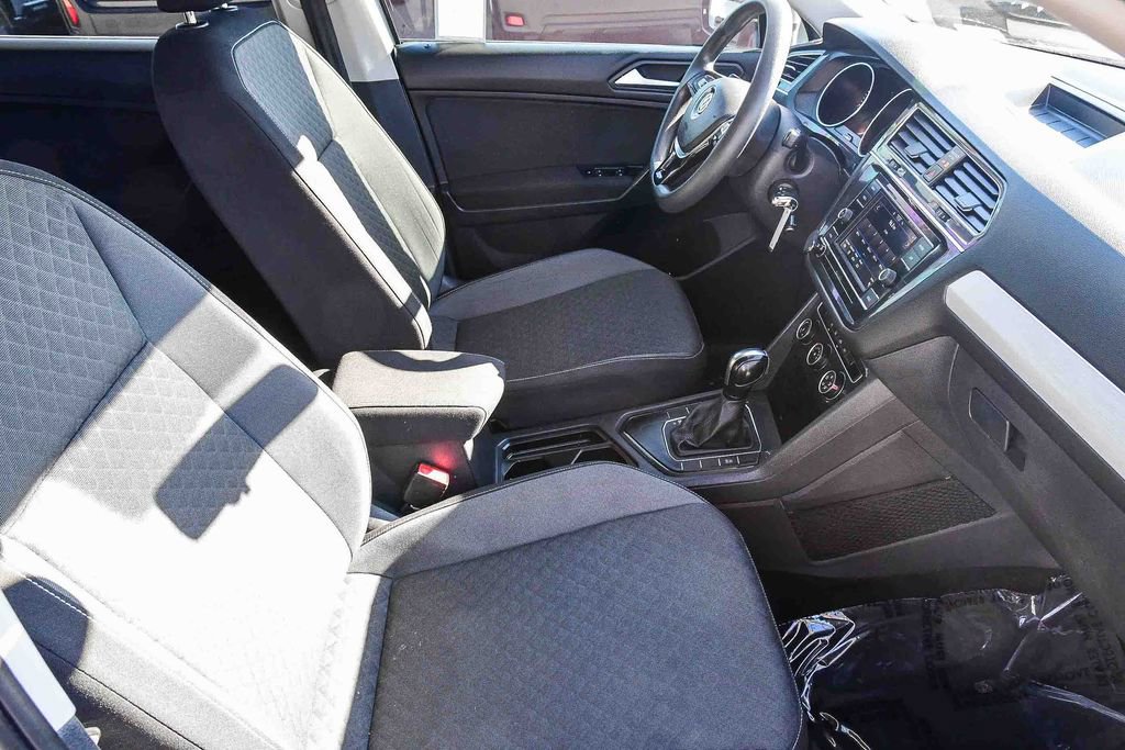 Used 2021 Volkswagen Tiguan S image 17