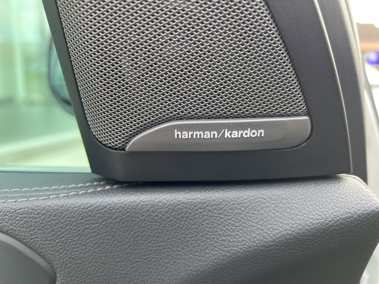 Used 2021 BMW X5 xDrive45e w/ Premium Package image 13