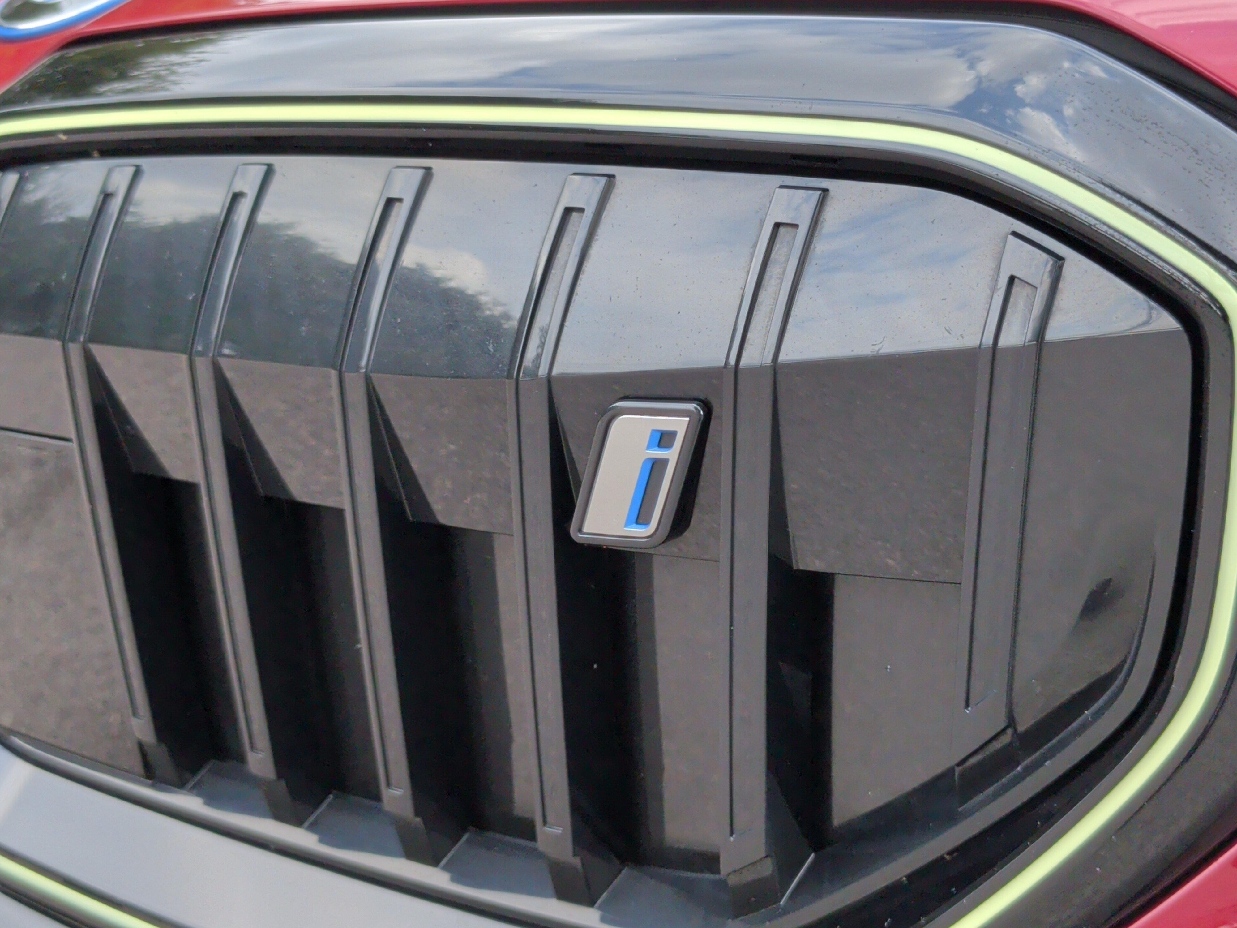 Used 2024 BMW i5 eDrive40i w/ M Sport Package RWD image 13