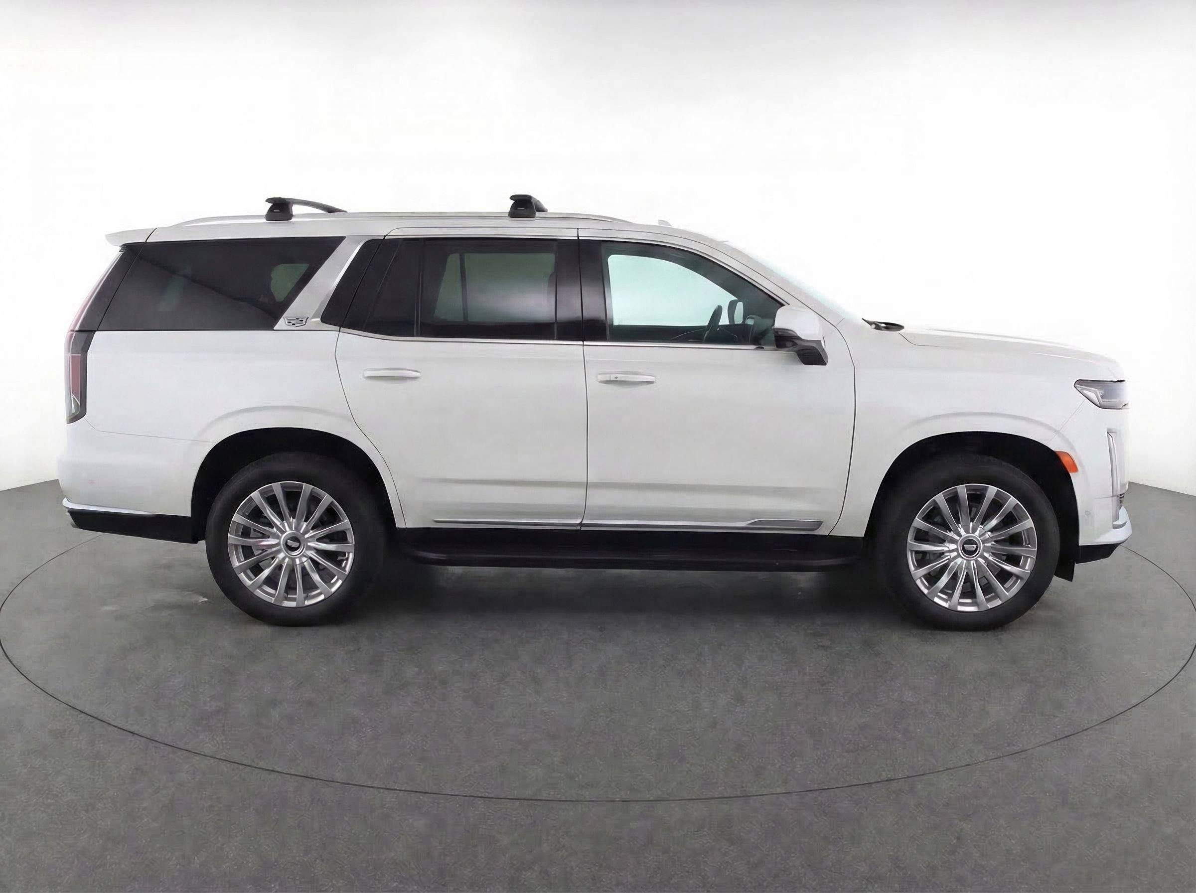 Used 2022 Cadillac Escalade Premium Luxury image 8