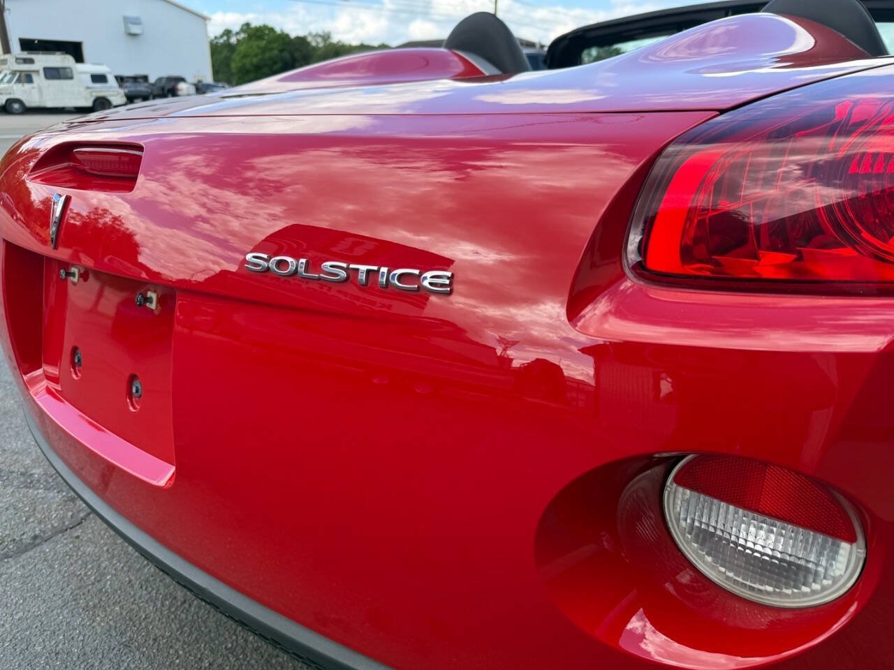 Used 2006 Pontiac Solstice Convertible w/ Premium Package RWD image 29