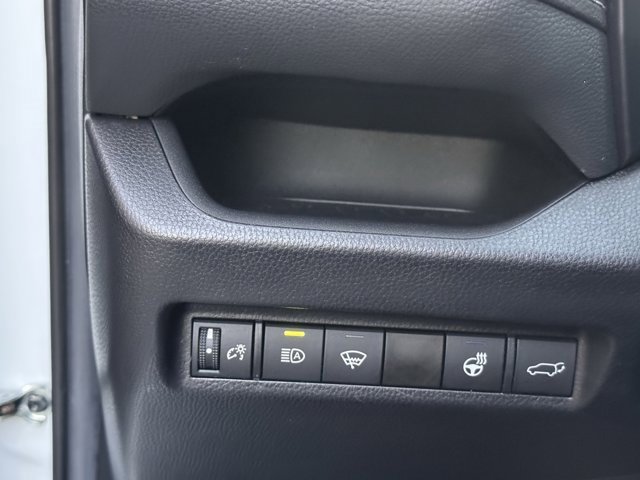 Used 2021 Toyota RAV4 XLE Premium image 61