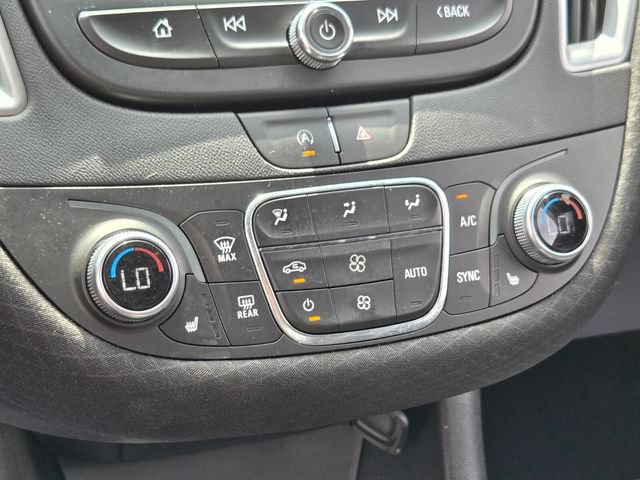 Used 2022 Chevrolet Malibu LT FWD image 29