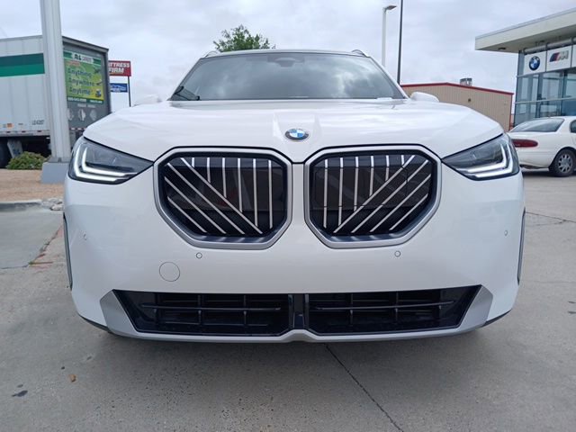 Used 2025 BMW X3 xDrive30i image 2