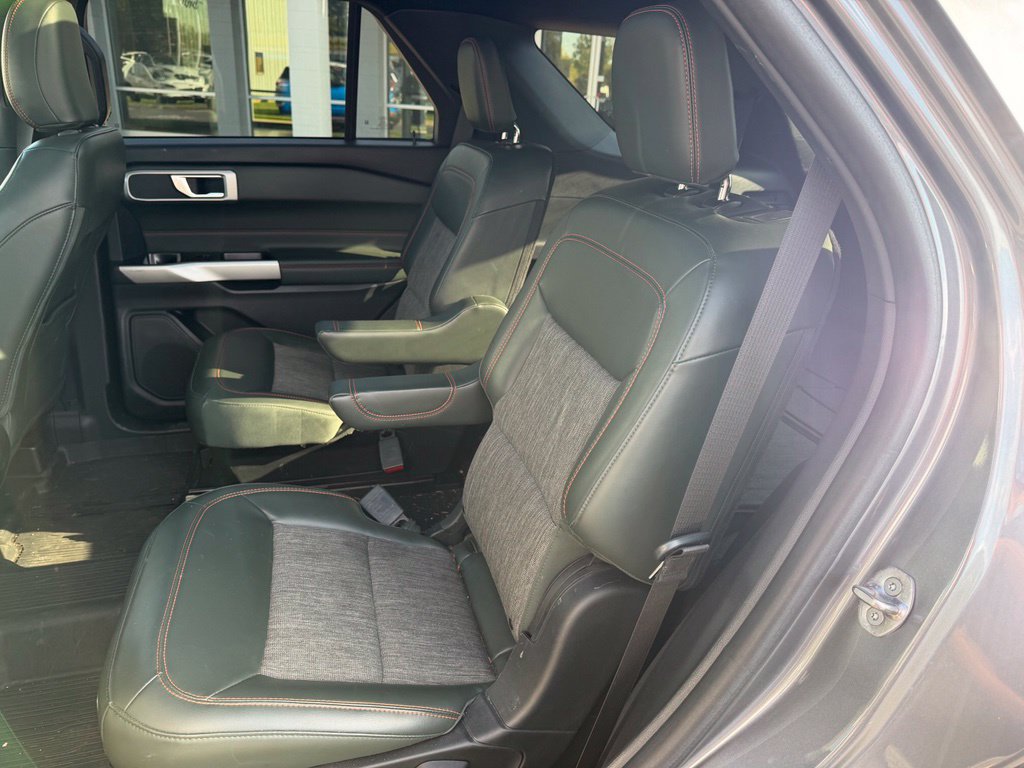 Used 2022 Ford Explorer Timberline AWD/4WD image 7