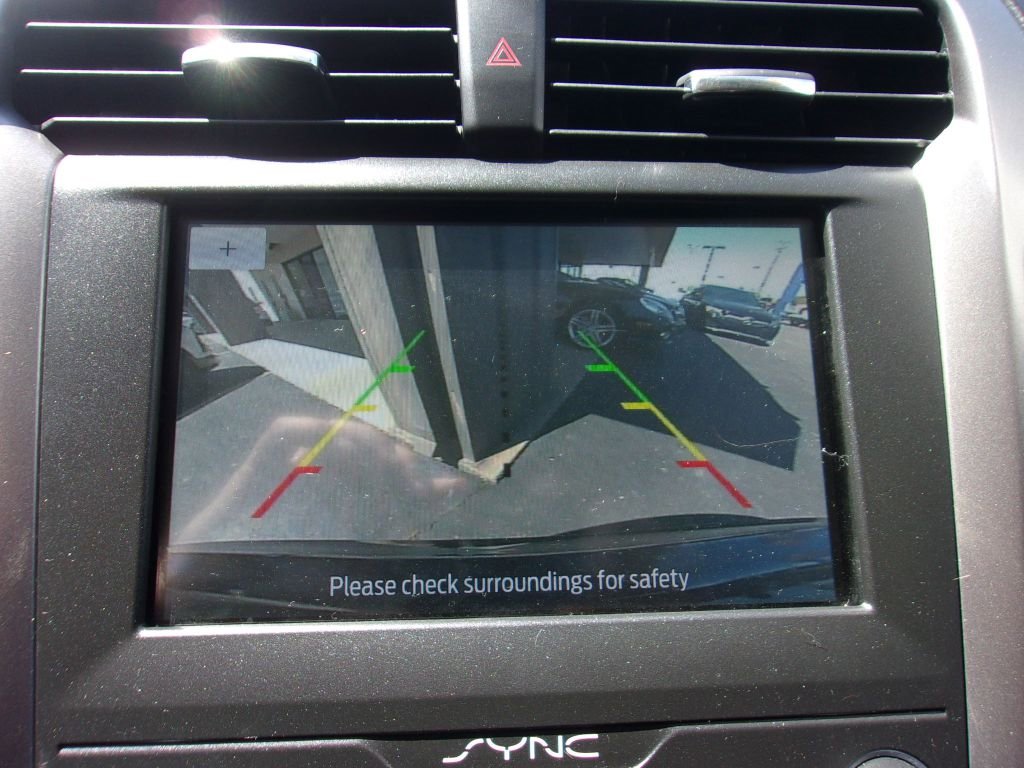 Used 2020 Ford Fusion SE image 10