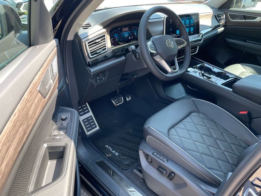 New 2026 Volkswagen Atlas SEL Premium R-Line image 15