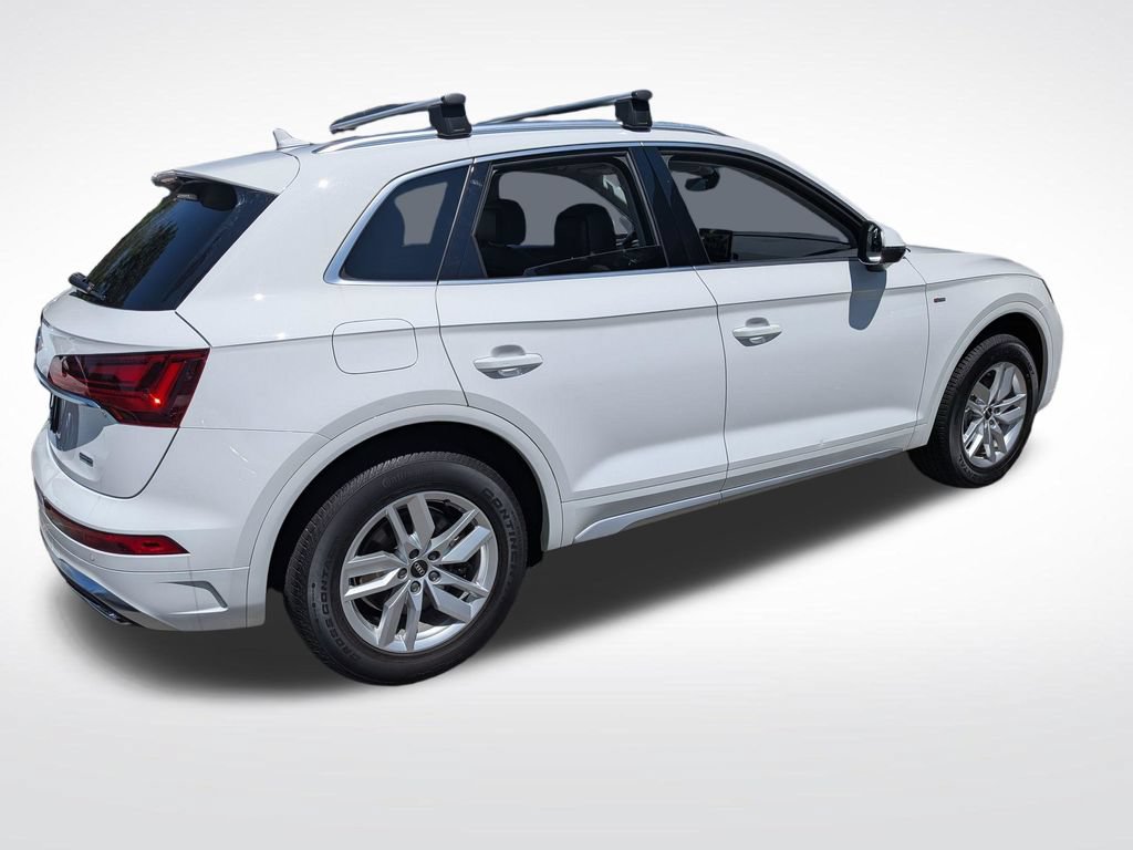 Used 2023 Audi Q5 2.0T Premium w/ Convenience Package AWD/4WD image 3