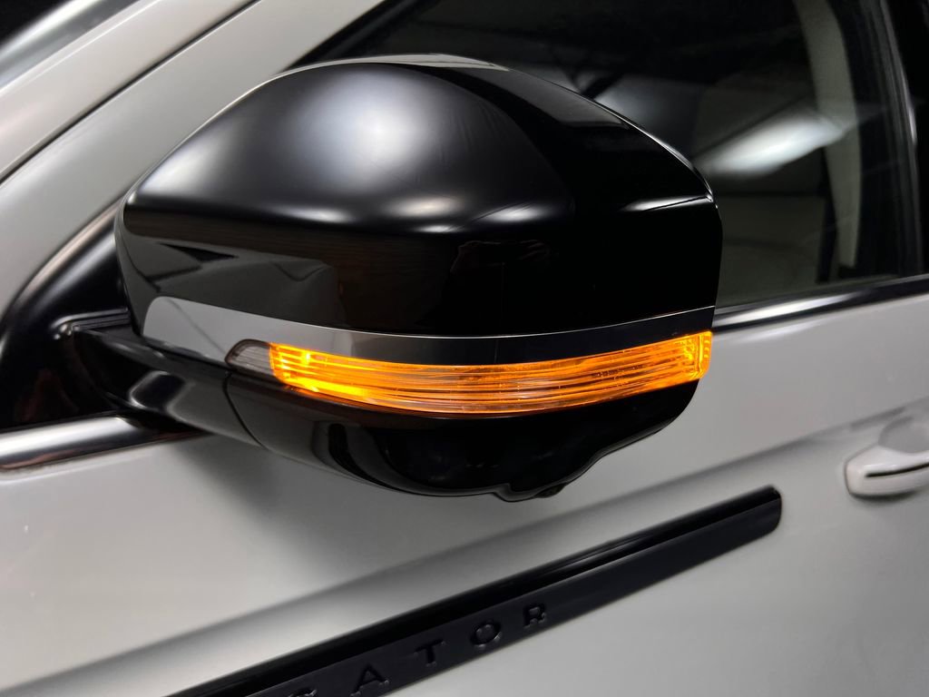 Used 2025 Lincoln Navigator L Reserve image 32