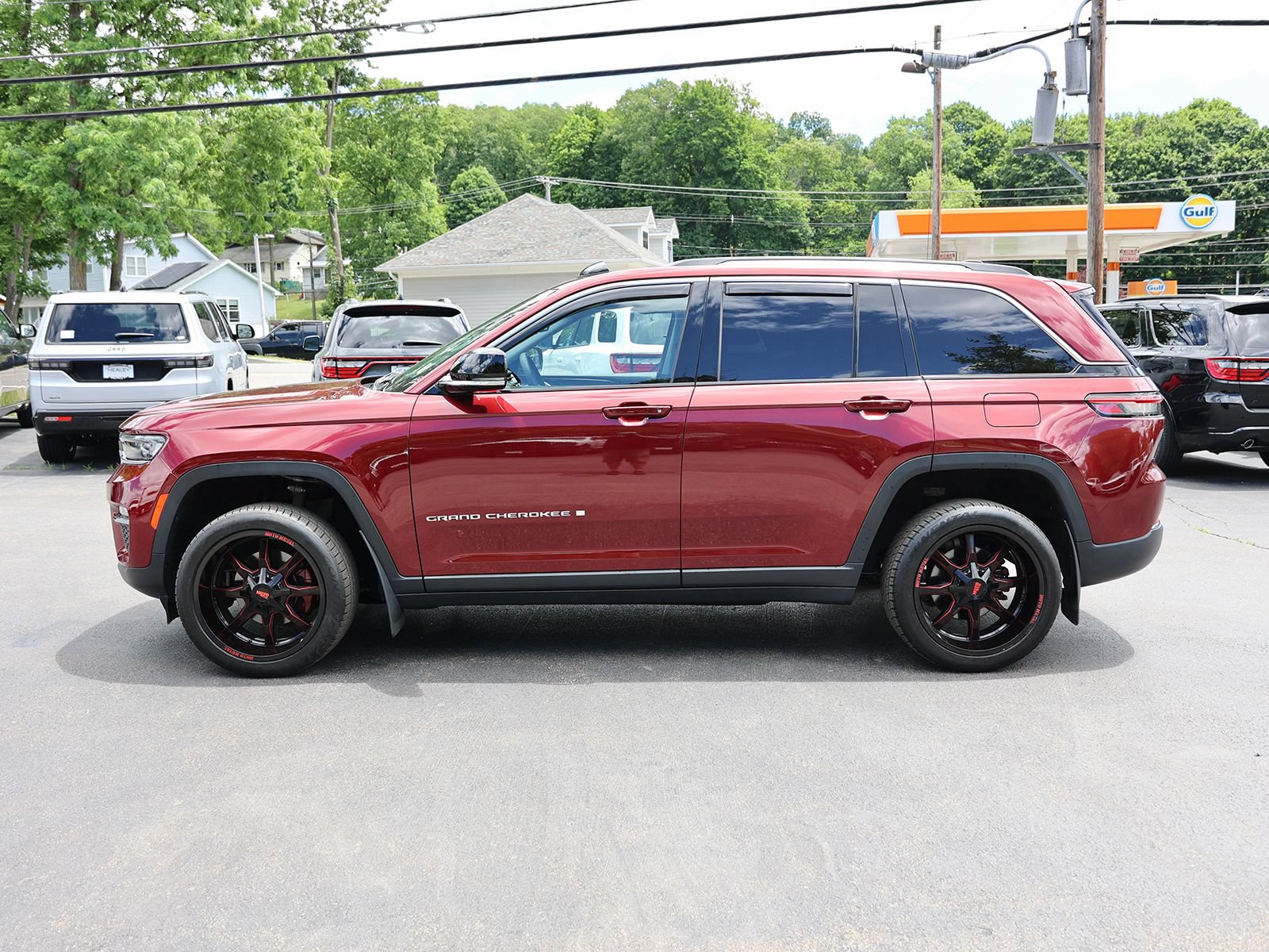 Used 2022 Jeep Grand Cherokee Limited AWD/4WD image 4