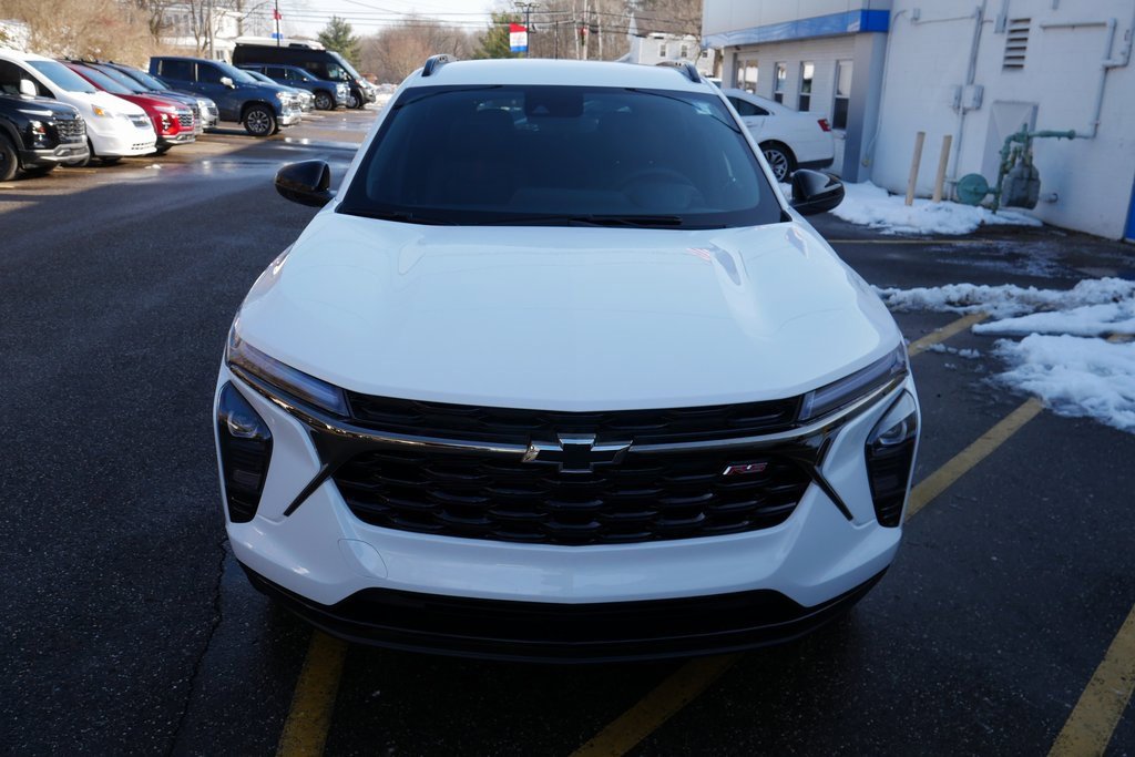 New 2026 Chevrolet Trax RS image 3