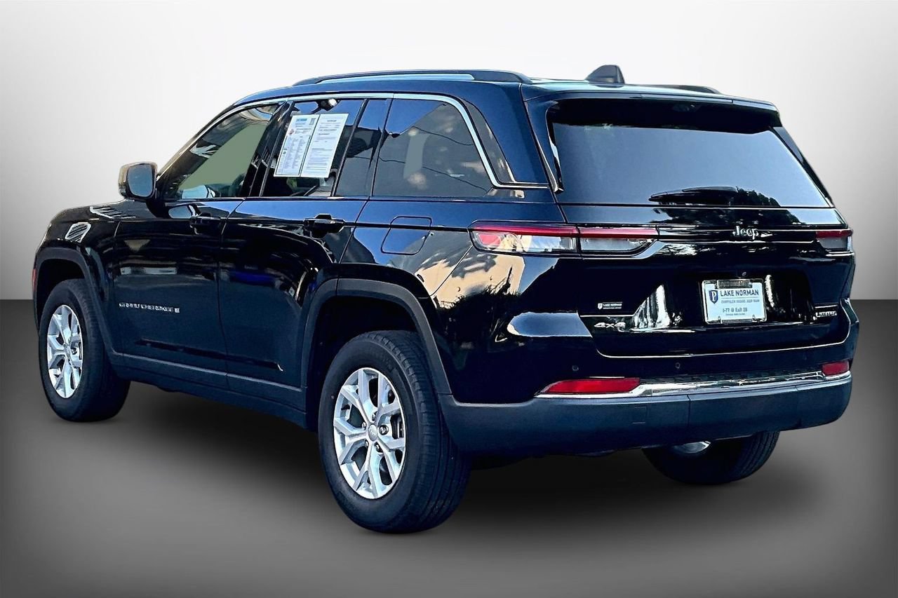 Used 2023 Jeep Grand Cherokee Limited w/ Luxury Tech Group II AWD/4WD image 6