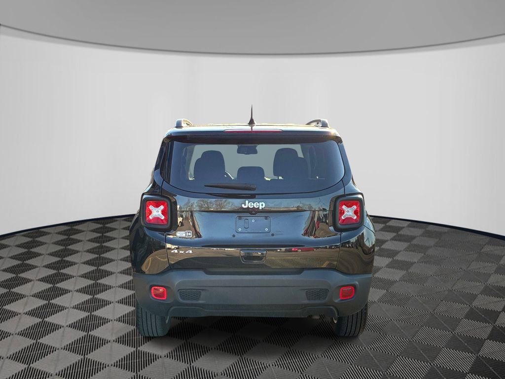 Certified 2023 Jeep Renegade Latitude w/ Premium Group AWD/4WD image 6