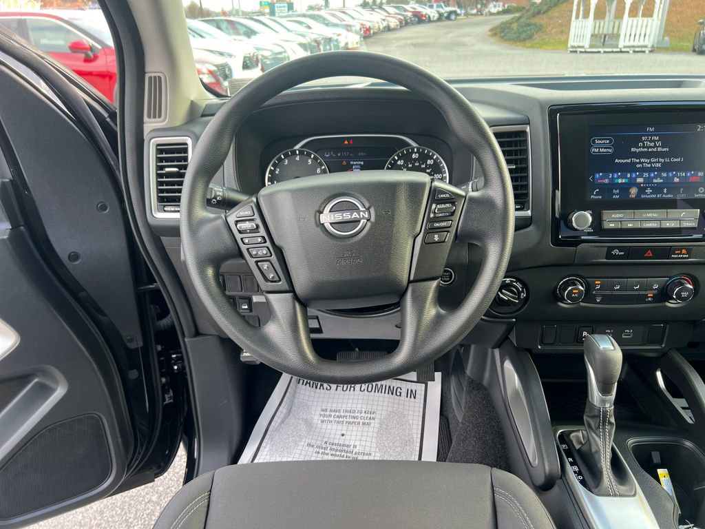 Used 2024 Nissan Frontier SV w/ Technology Package image 14