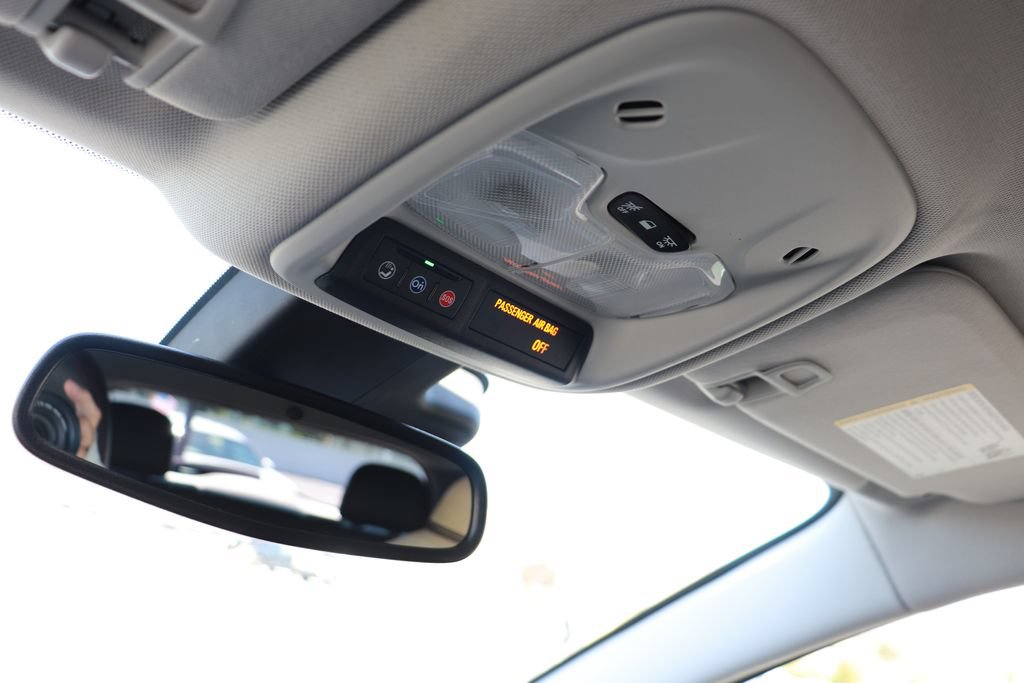 Used 2023 Chevrolet Bolt EUV LT w/ Convenience Package FWD image 26
