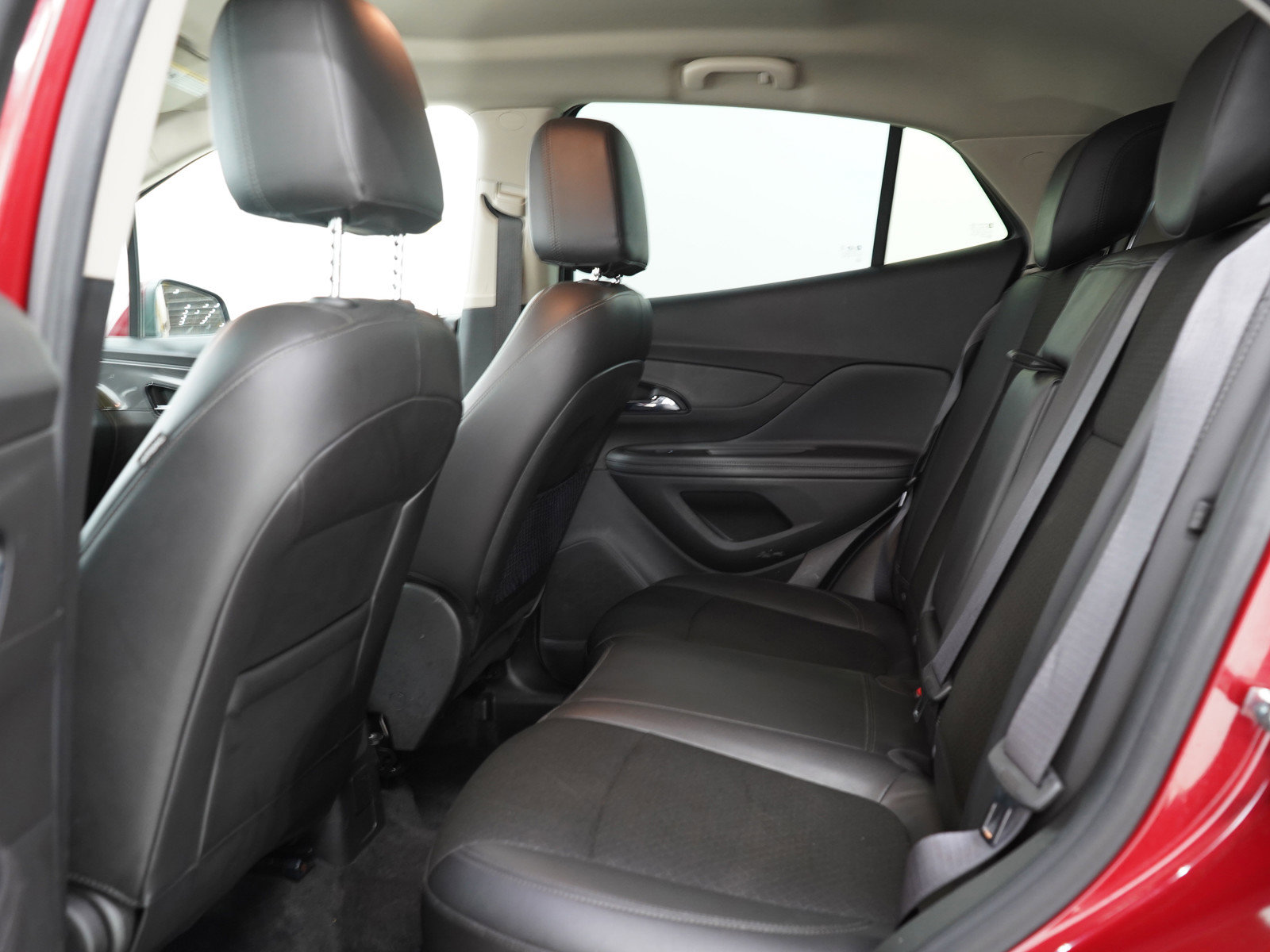 Used 2018 Buick Encore Sport Touring AWD/4WD image 14