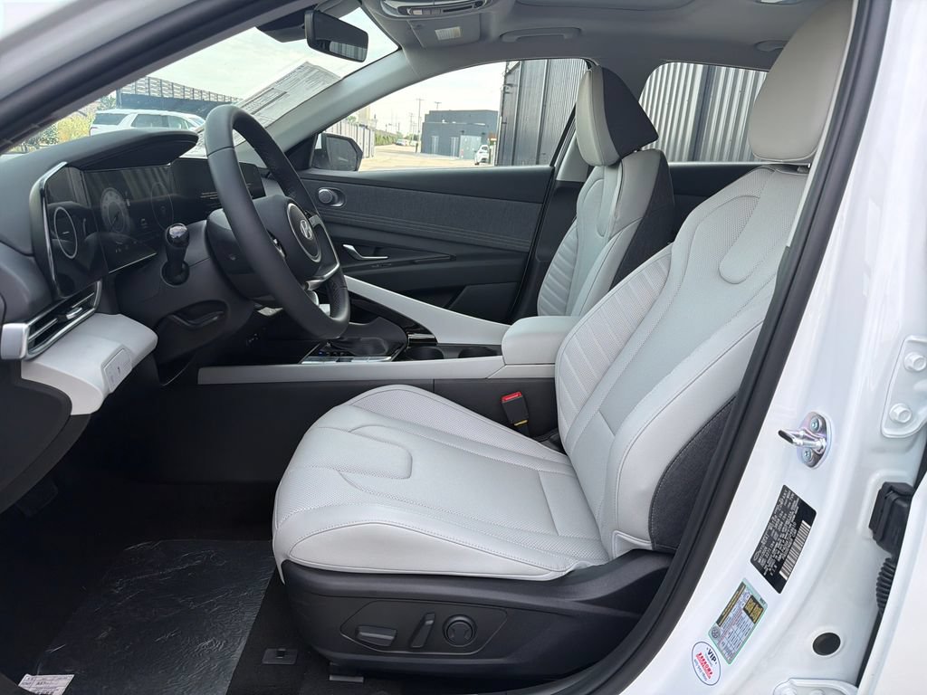 New 2026 Hyundai Elantra Limited FWD image 12