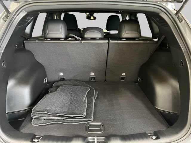 Used 2023 Jeep Compass Latitude AWD/4WD image 15