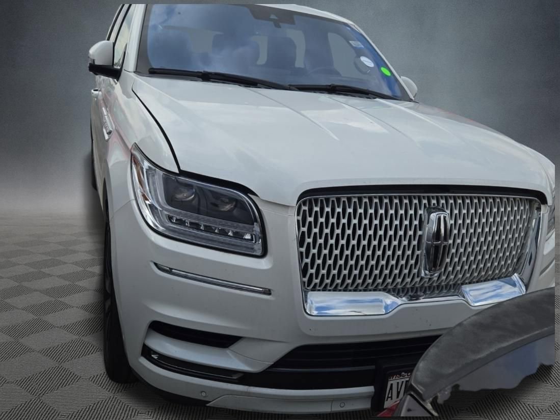 Used 2020 Lincoln Navigator Reserve w/ Equipment Group 208A Reserve AWD/4WD image 6
