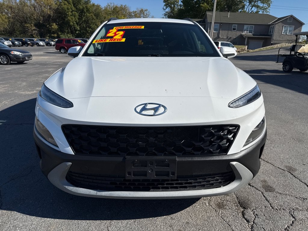 Used 2022 Hyundai Kona SEL w/ Cargo Package FWD image 3
