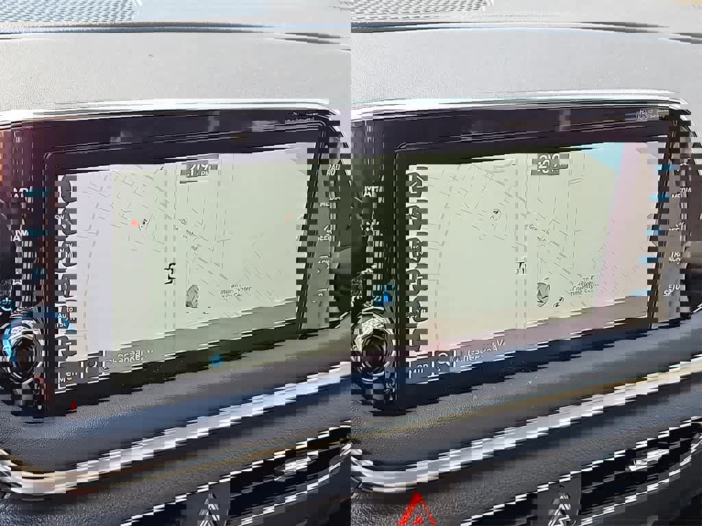 Used 2023 Hyundai Sonata SEL w/ Preferred Accessory Package image 16