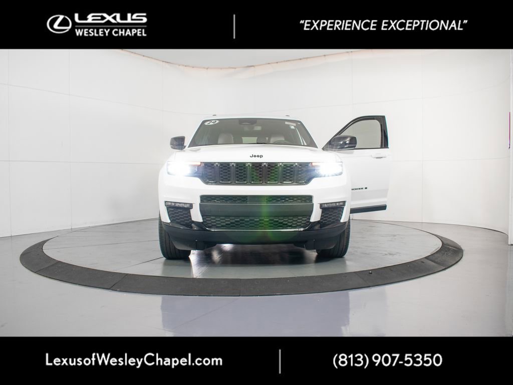 Used 2024 Jeep Grand Cherokee L Limited w/ Black Appearance Package RWD image 40