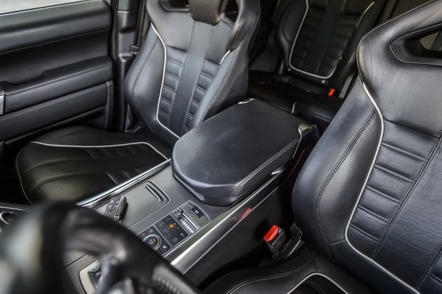 Used 2016 Land Rover Range Rover Sport SVR AWD/4WD image 32