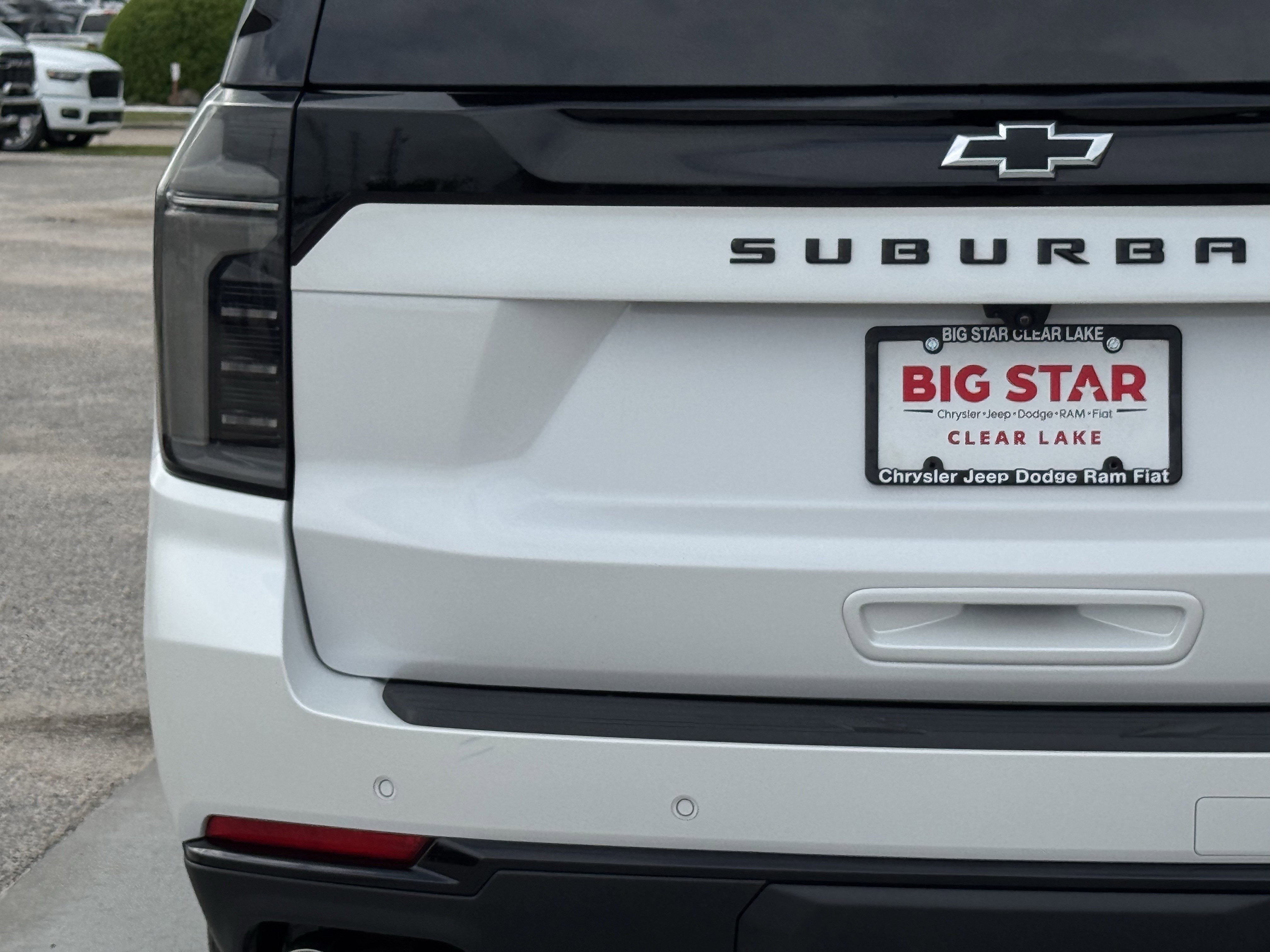 Used 2025 Chevrolet Suburban RST w/ Comfort Package image 12