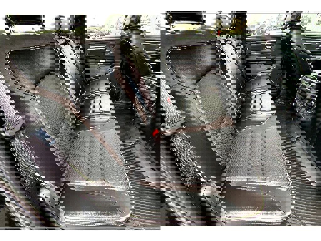 Used 2024 RAM 1500 Laramie image 28