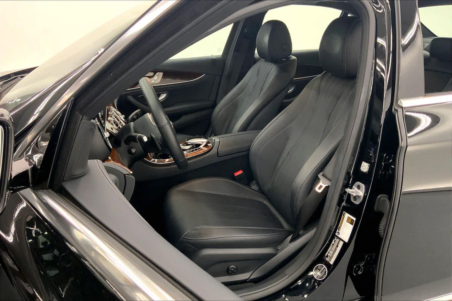 Used 2019 Mercedes-Benz E 300 4MATIC image 21