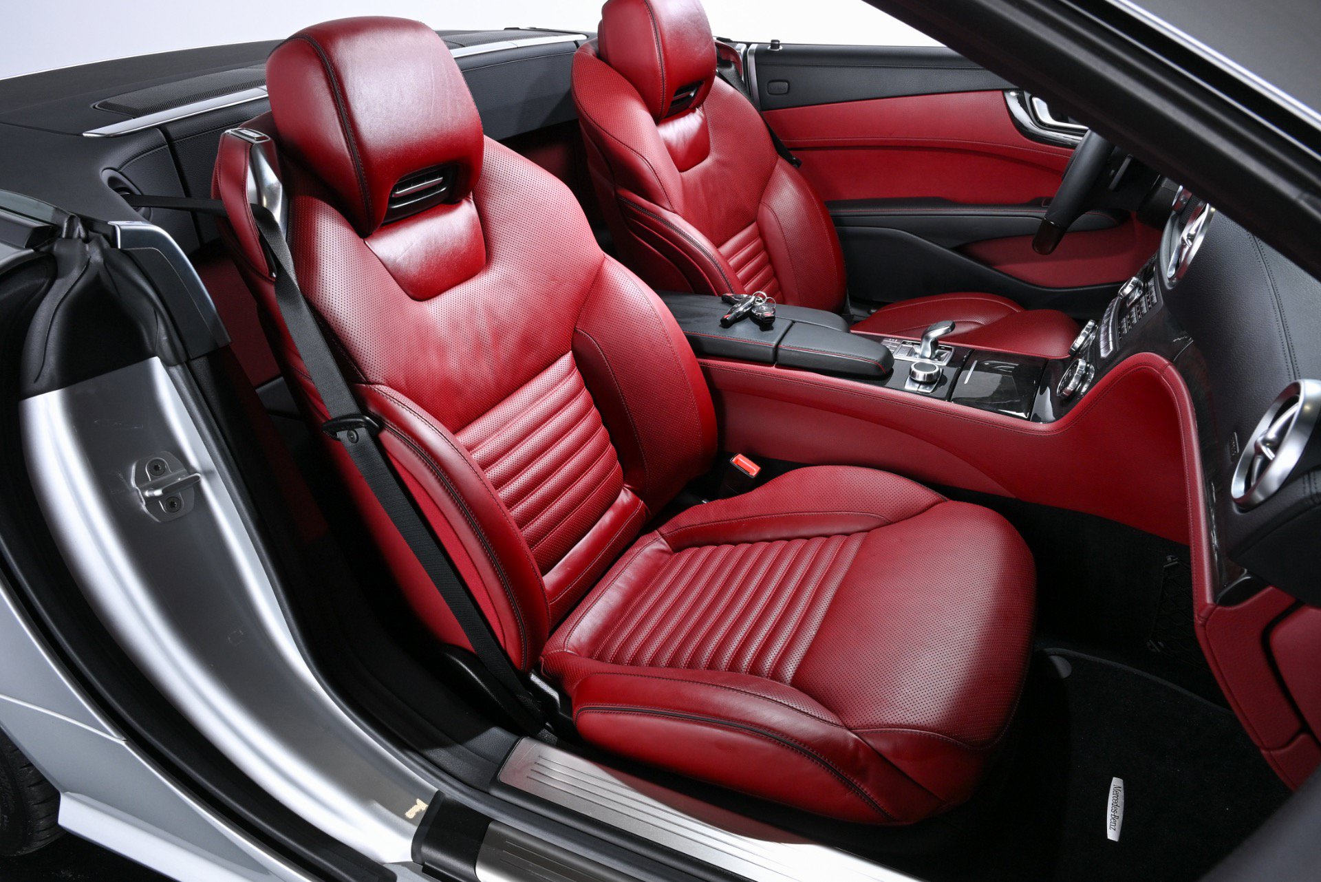 Used 2014 Mercedes-Benz SL 550 image 16