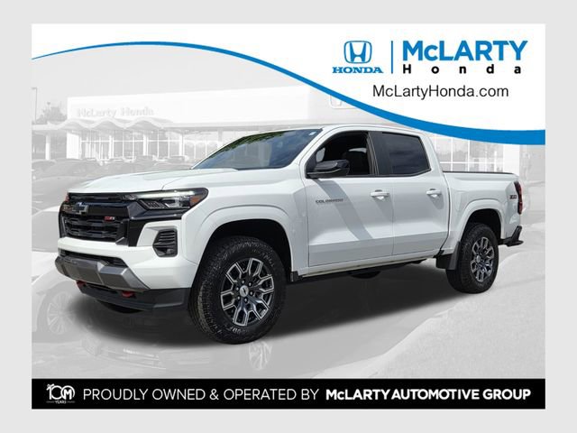 Used 2024 Chevrolet Colorado Z71 w/ Z71 Convenience Package 2