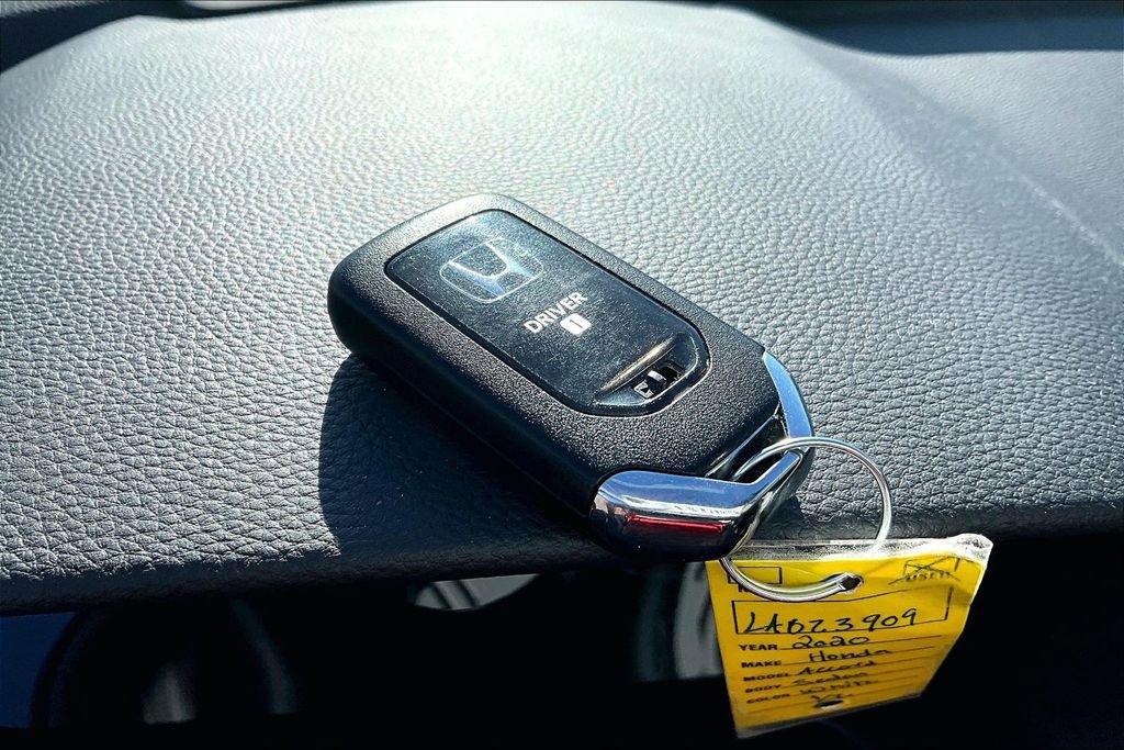 Used 2020 Honda Accord Touring image 13