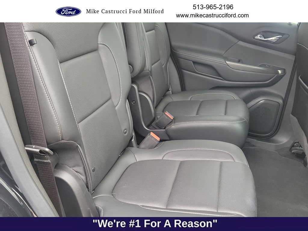 Used 2020 GMC Acadia SLT w/ Driver Alert Package II FWD image 30