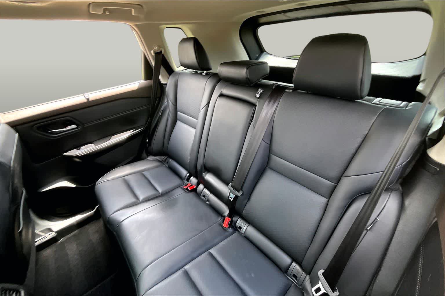 Certified 2023 Nissan Rogue SV w/ SV Premium B Package FWD image 18