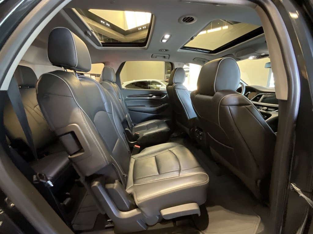 Used 2021 Buick Enclave Avenir w/ Avenir Technology Package image 20