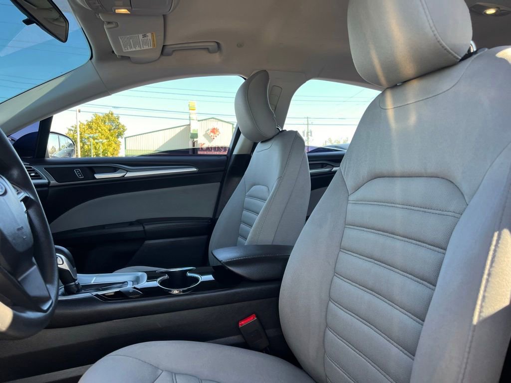 Used 2014 Ford Fusion S image 28