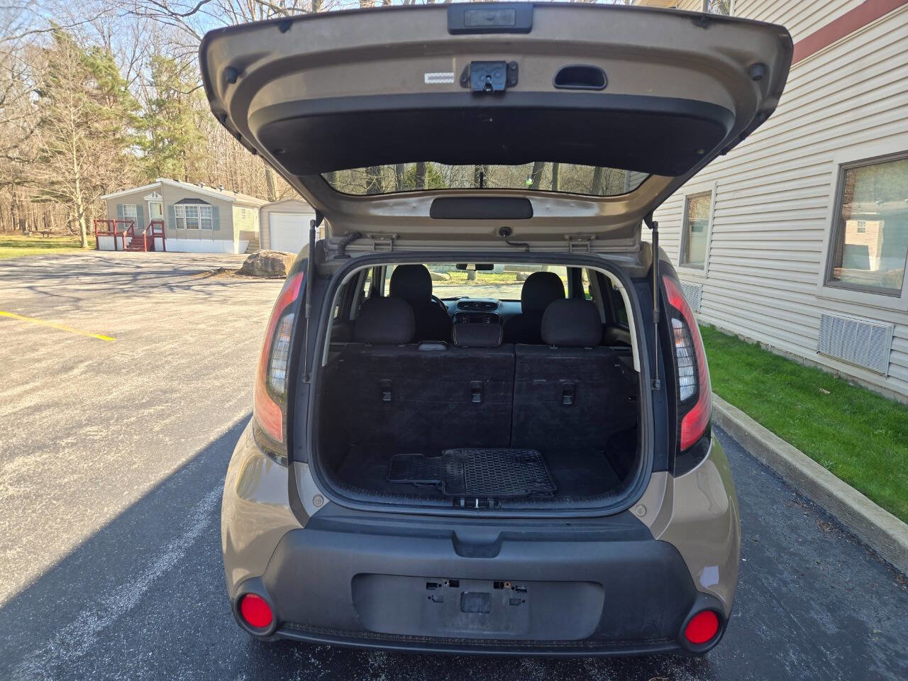 Used 2014 Kia Soul + image 36