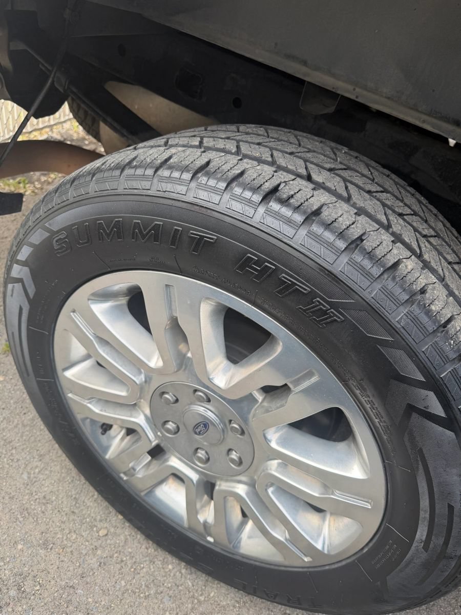 Used 2014 Ford F150 Platinum AWD/4WD image 37