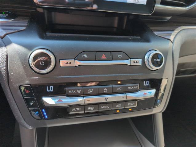 Used 2020 Ford Explorer Limited RWD image 15