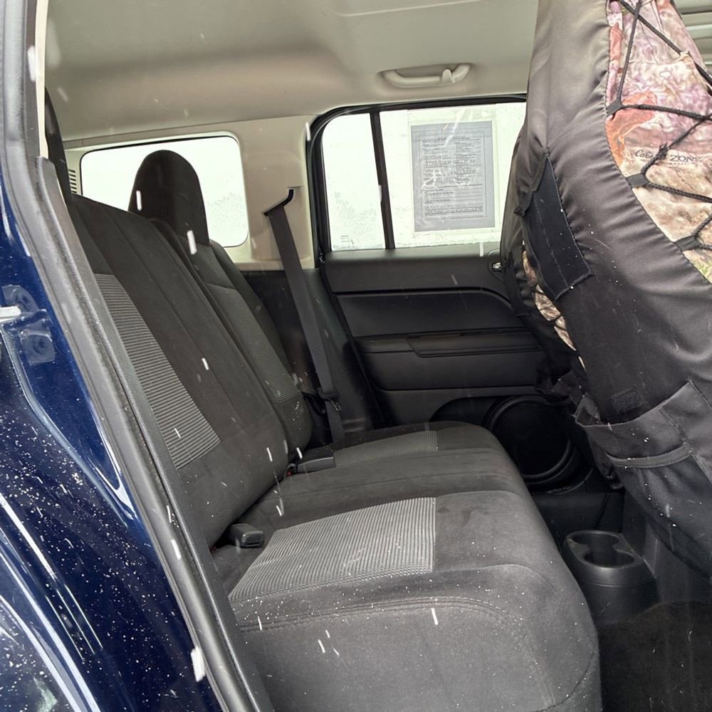 Used 2016 Jeep Patriot Latitude w/ Sun/Sound Group image 24