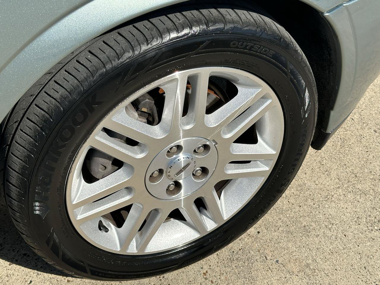 Used 2005 Lincoln LS RWD image 12