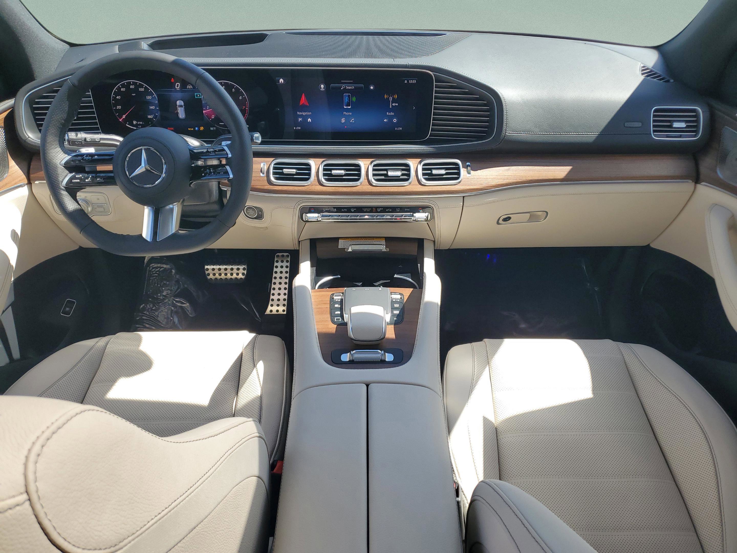 New 2026 Mercedes-Benz GLS 580 4MATIC image 37