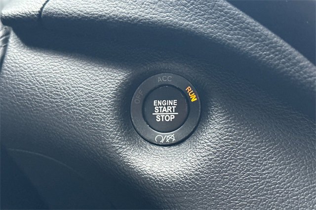 Used 2019 Jeep Cherokee Trailhawk image 25