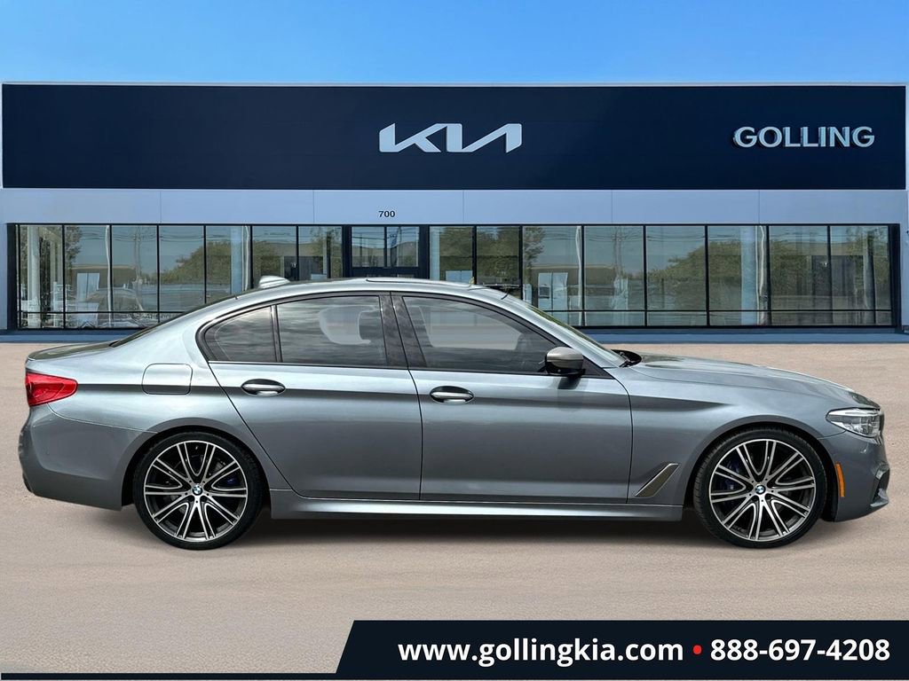 Used 2018 BMW M550i xDrive AWD/4WD image 2