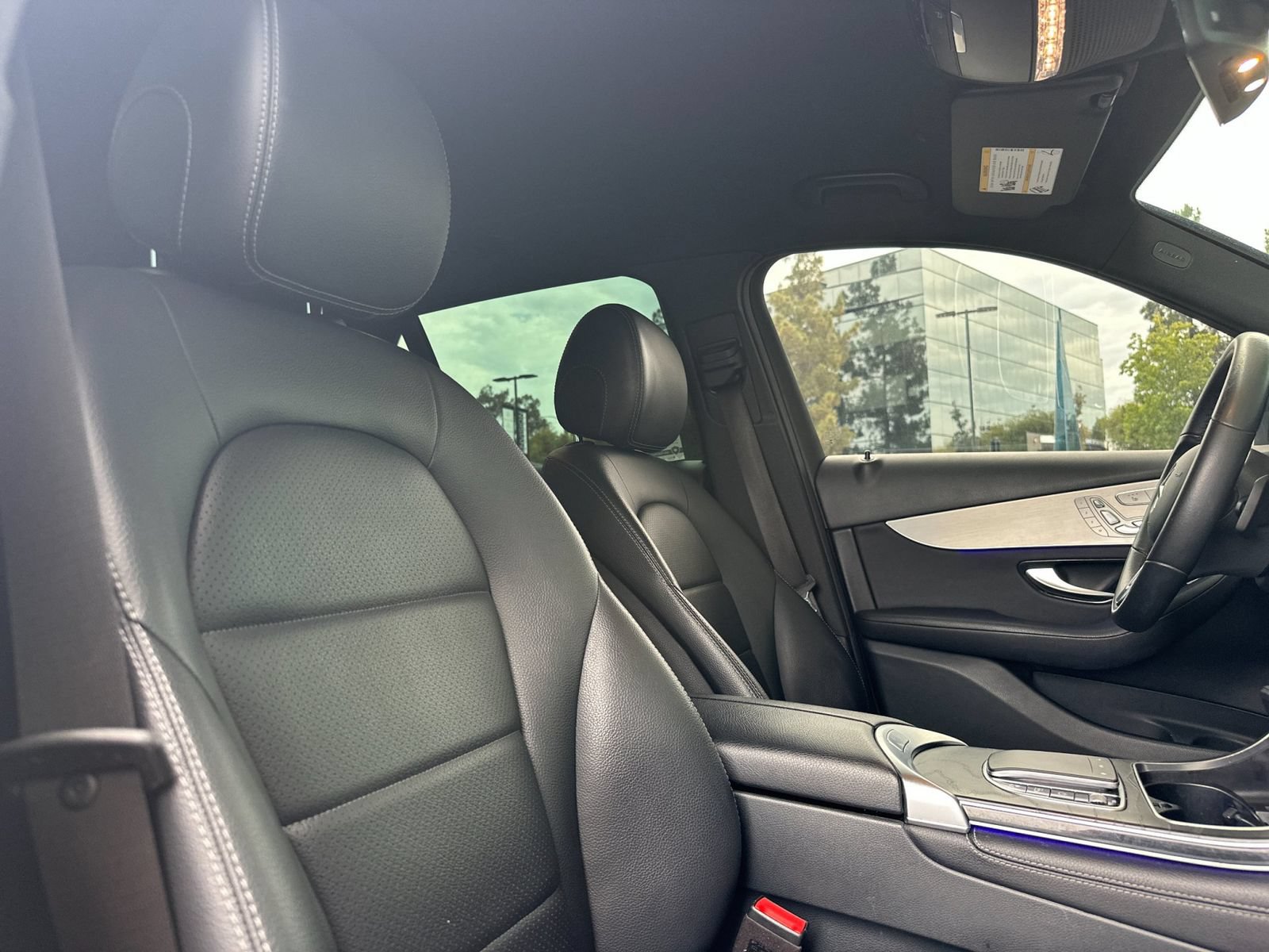 Used 2021 Mercedes-Benz GLC 300 image 18