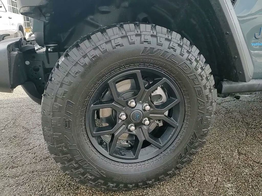 Used 2025 Jeep Wrangler Willys 4xe image 14