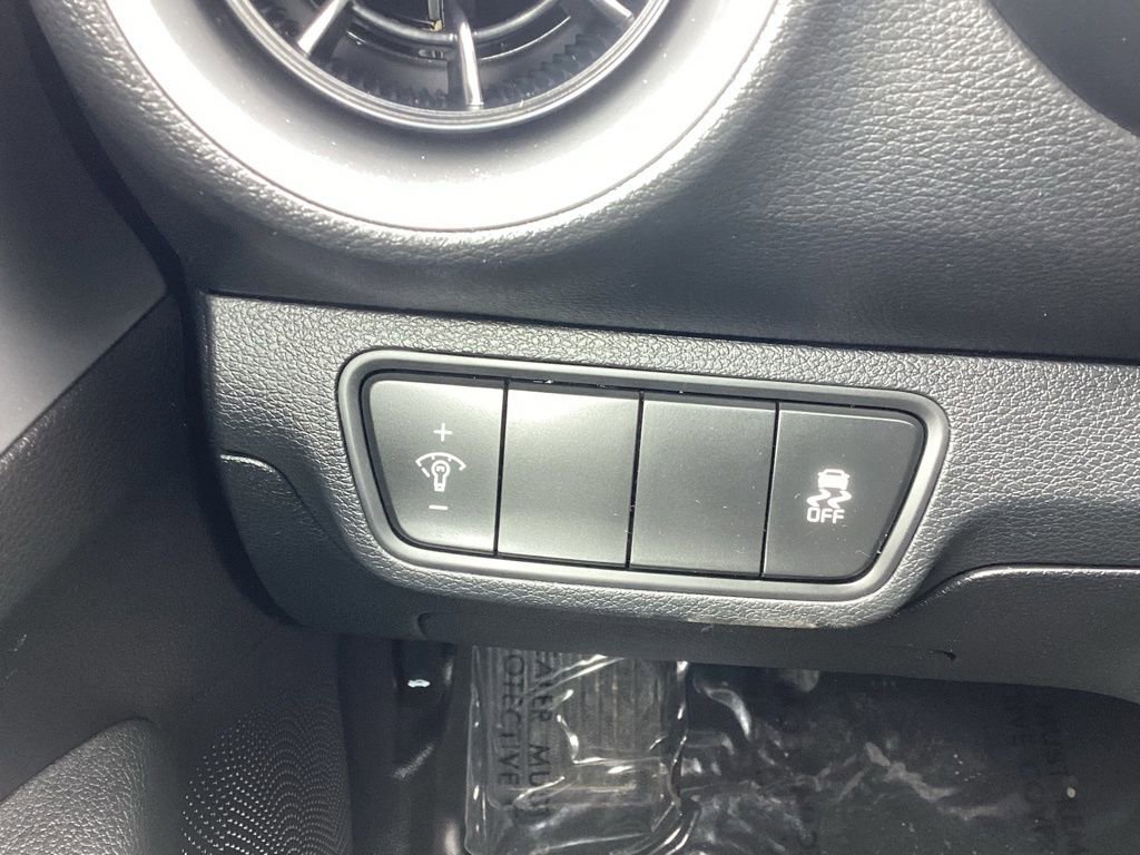 Used 2023 Kia Forte LXS image 24