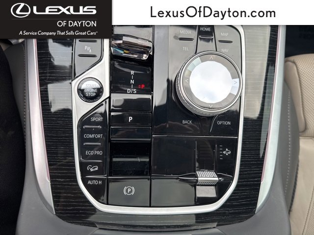 Used 2023 BMW X7 M60i w/ Executive Package image 35